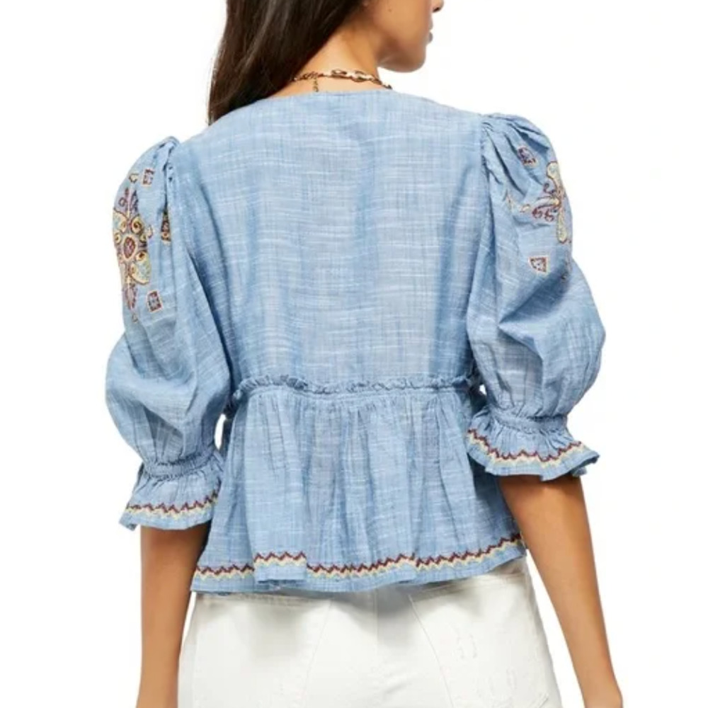 FREE PEOPLE Tallulah Embroidered Chambray Puff Sleeve Cropped Top Size S - Picture 3 of 13